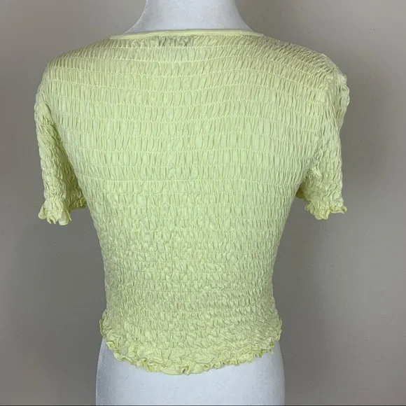 ❌ASOS Miss Selfridge Yellow Smocked Crop Top Size 6 - Picture 3 of 6